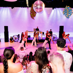 Bailaluz-Performances-Levi Baruch-0012.jpg